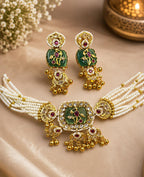 Kundan chokar set